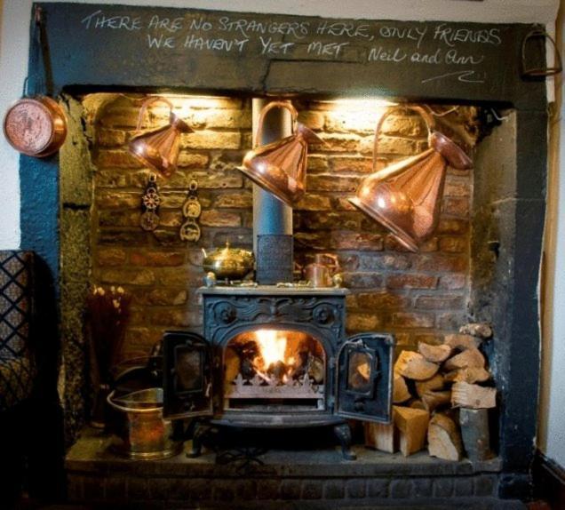 Kings Arms Hotel Holme  Exteriör bild